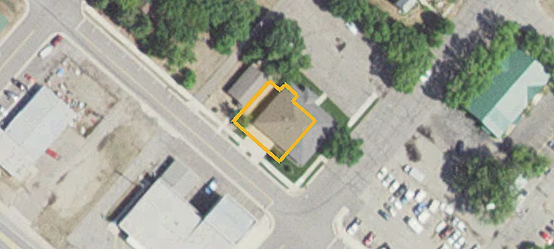 203 Park W Ave