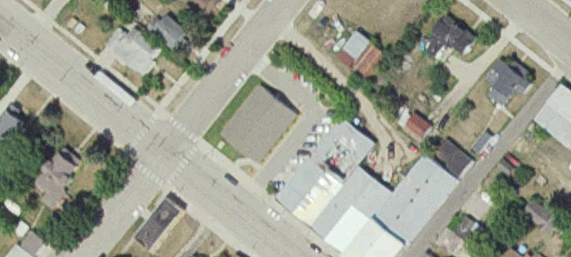 401 Douglas Ave