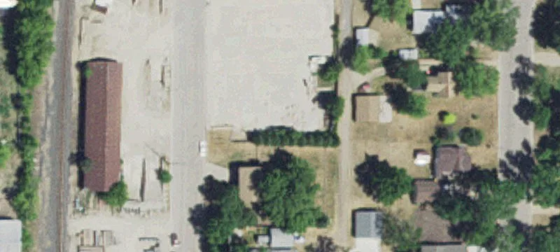405 Oak St