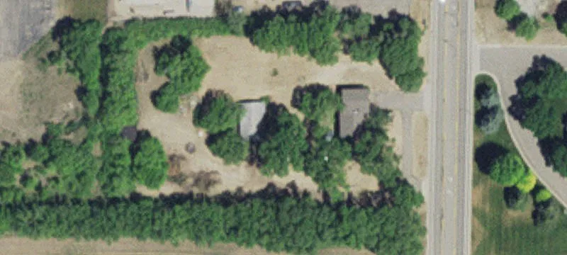 3702 Dakota St