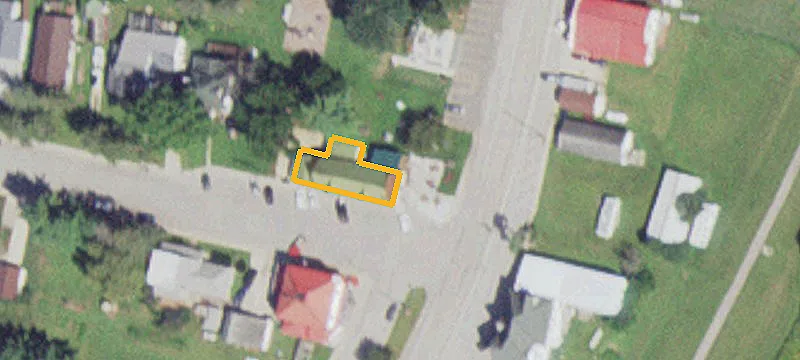 1180 Main St