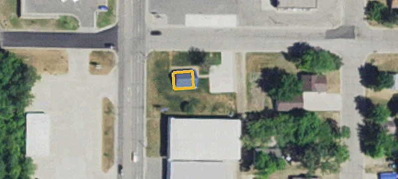 220 Nokomis St
