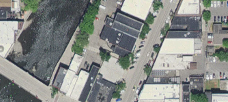320 Division S St