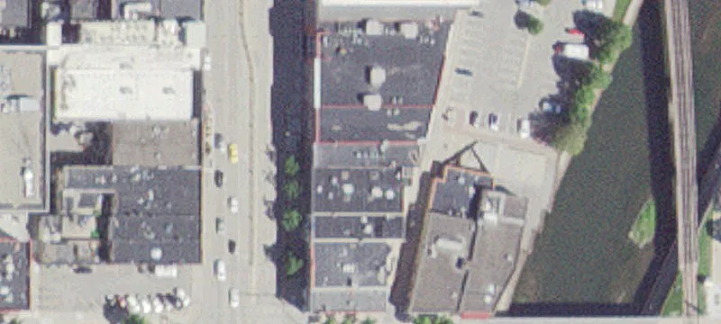 318 Broadway S Ave