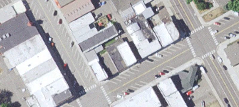 411 Dewey St