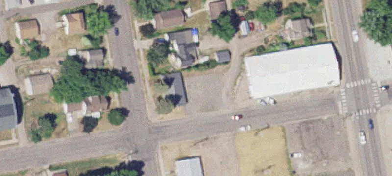 110 2nd NW St