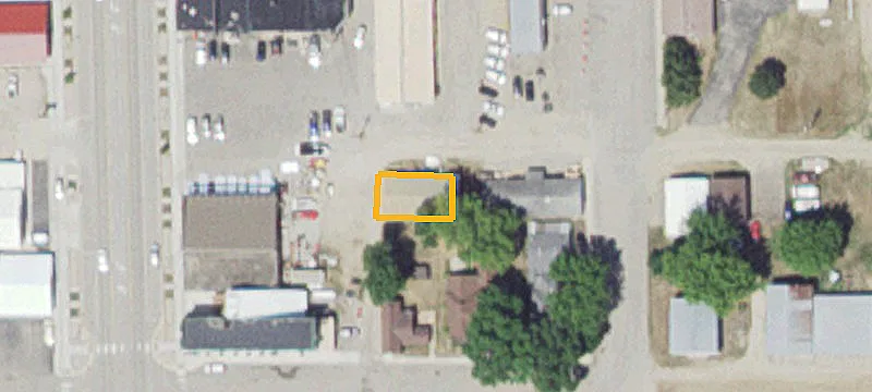 114 Douglas Ave