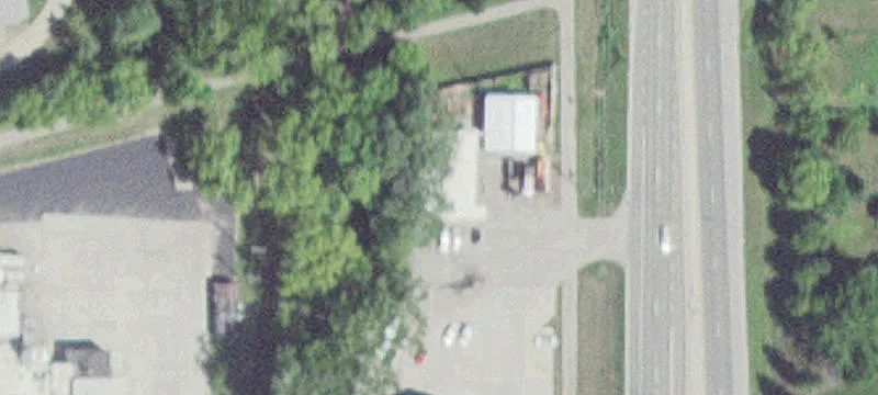 728 Lyndale N Ave