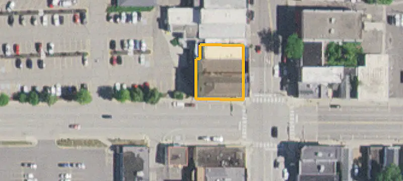 100 4th N St