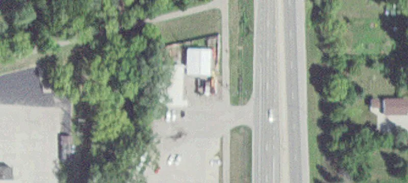 728 Lyndale N Ave