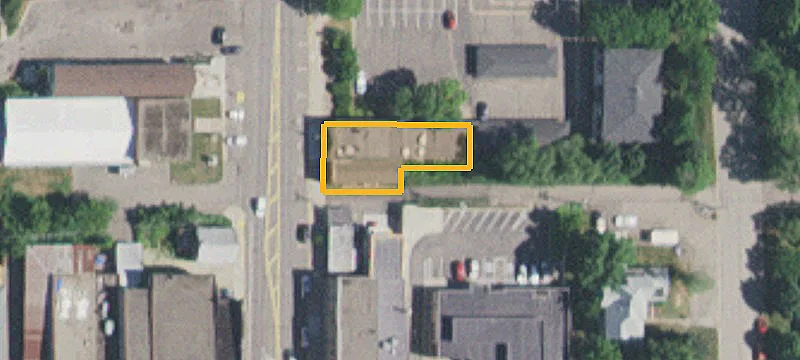 209 4th N St