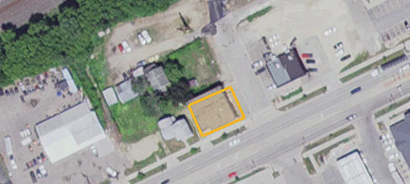 1004 Main St