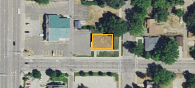 111 10th E Ave