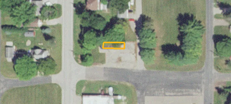 15 1st NE St