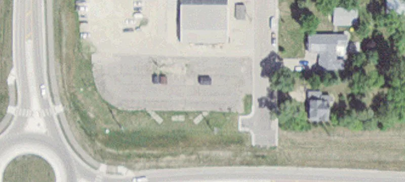 676 2nd Ave