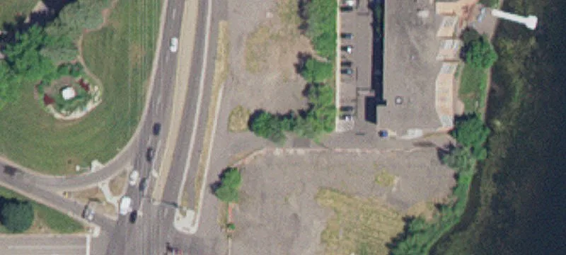 325 Geneva N Ave