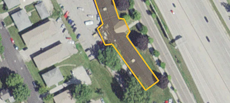 2215 Hwy 52nd N
