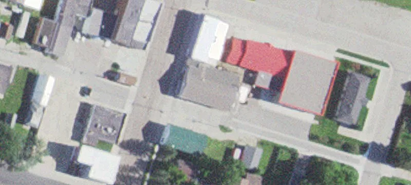114 Ctr S Ave