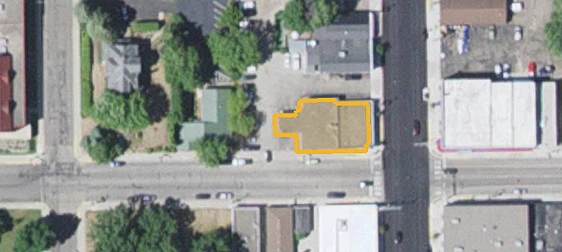 401 Main St