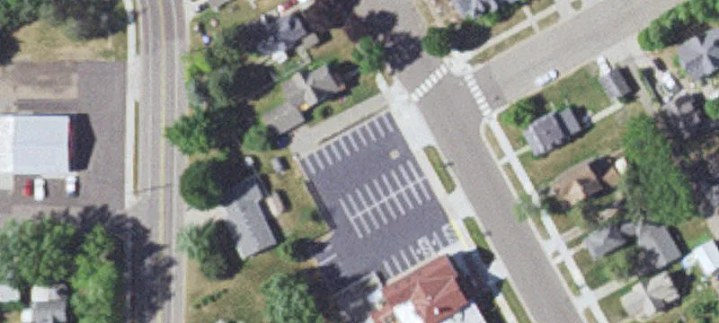 301 2nd Ave