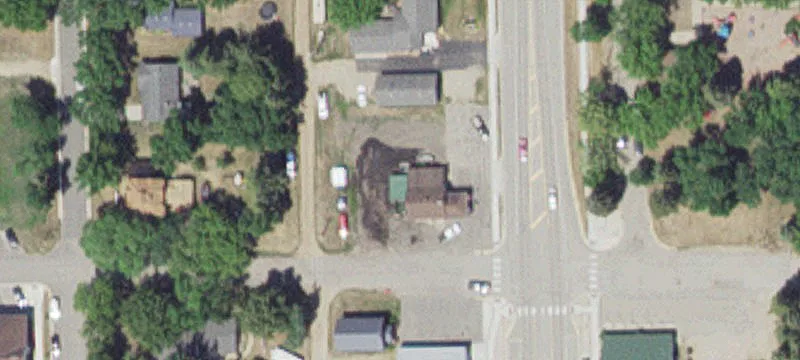 206 Otter Ave