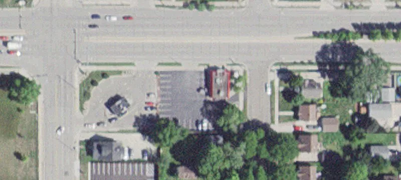 320 12th SE St