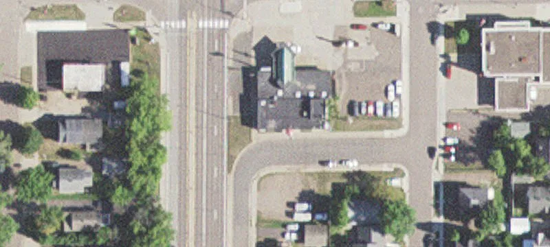 12 2nd St