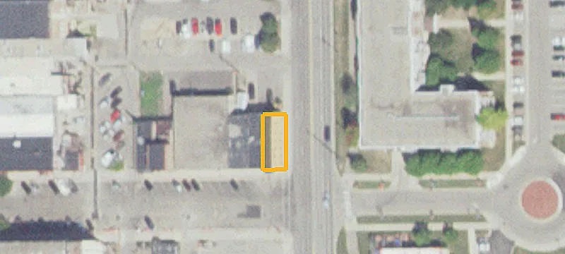 32 2nd NE St
