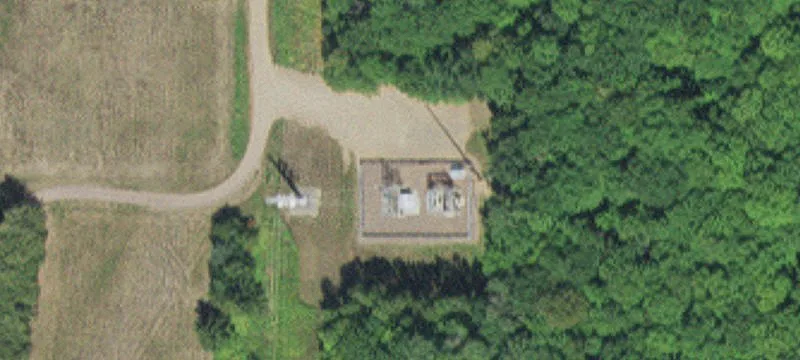 64300 Tree Top Ln