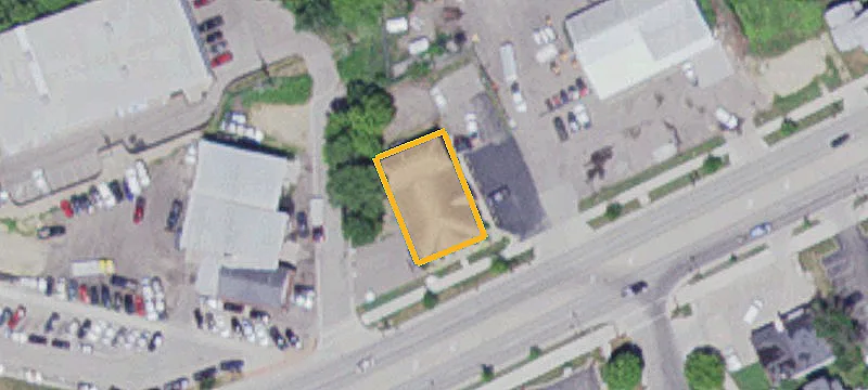 1112 Main St