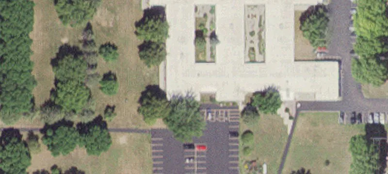 221 6th SW St