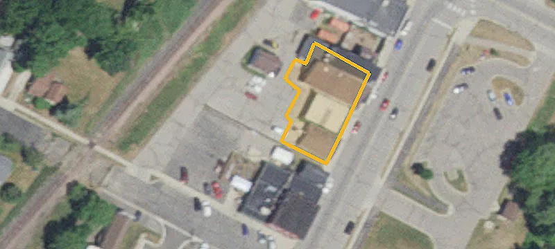 216 Railway N St