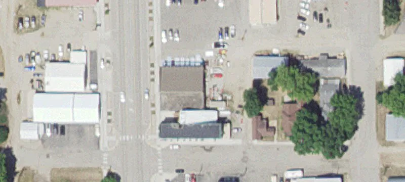 121 Otter Ave