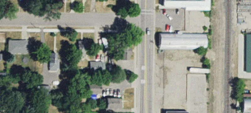 502 Nokomis St