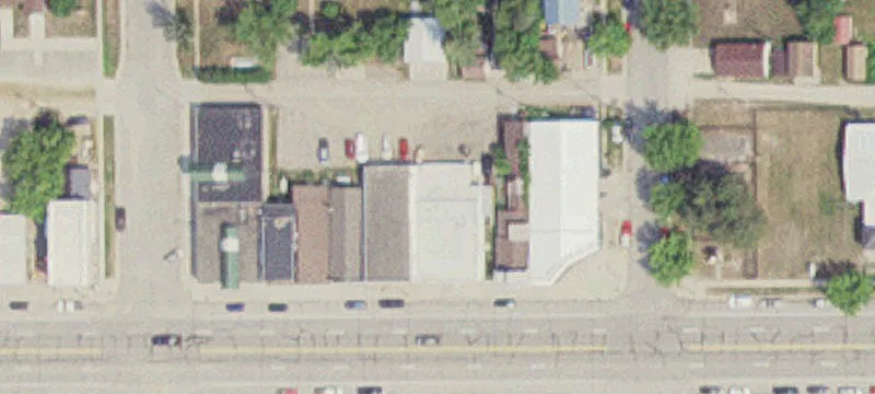 112 Main E St