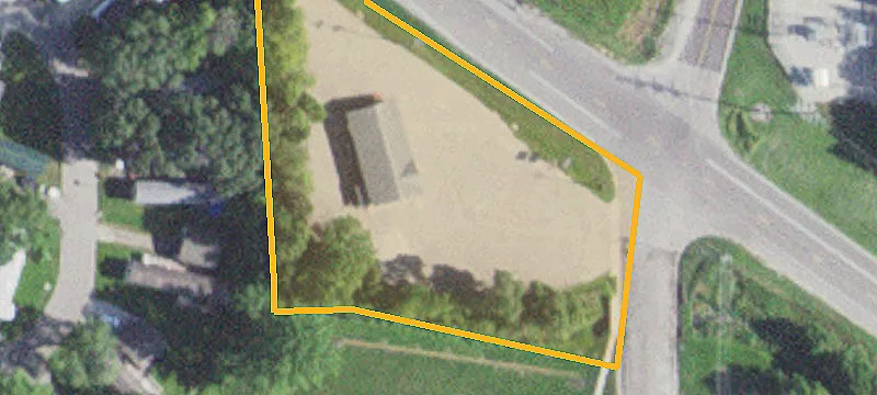 95 Ctr NW Ave