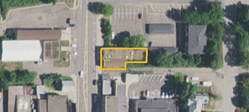 215 4th N St
