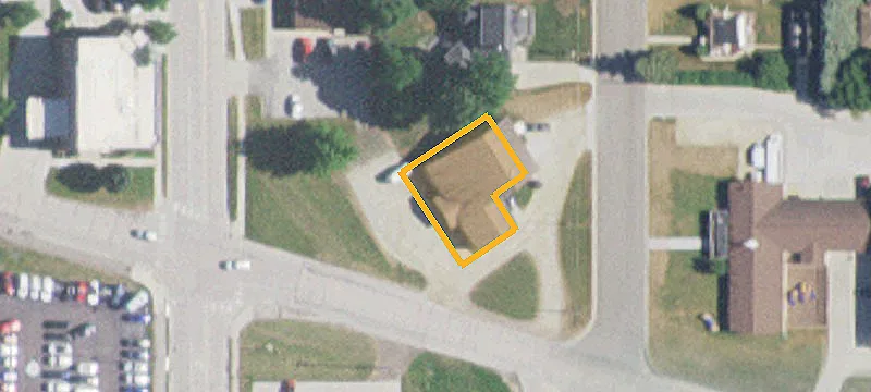 1559 Main St