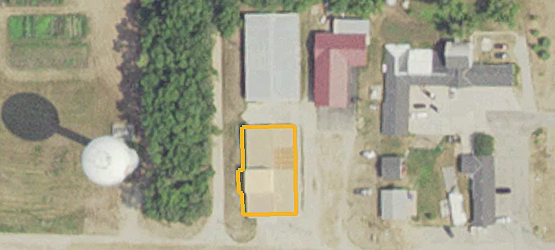 25 8th NW Ave