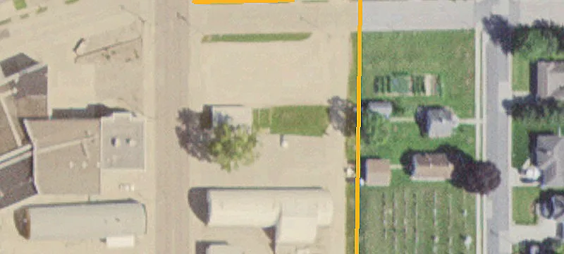 15 Main St