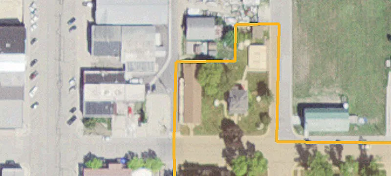 125 2nd E St