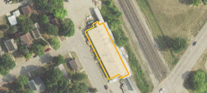 110 Railway Ave