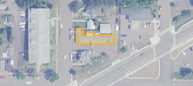 202 1st E Ave