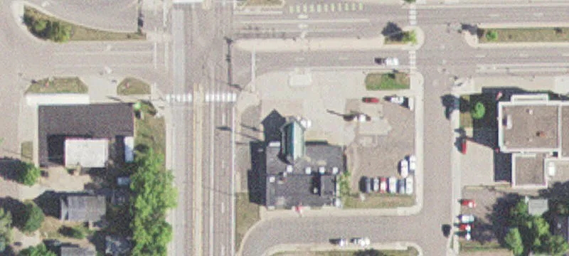 202 Cloquet Ave