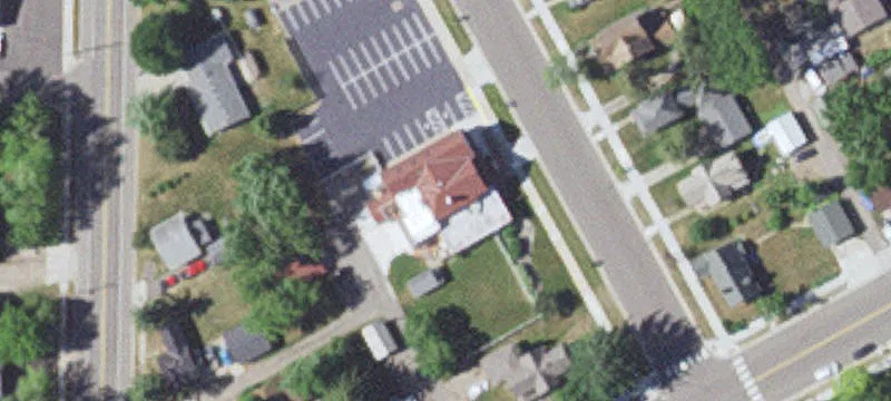 221 2nd Ave