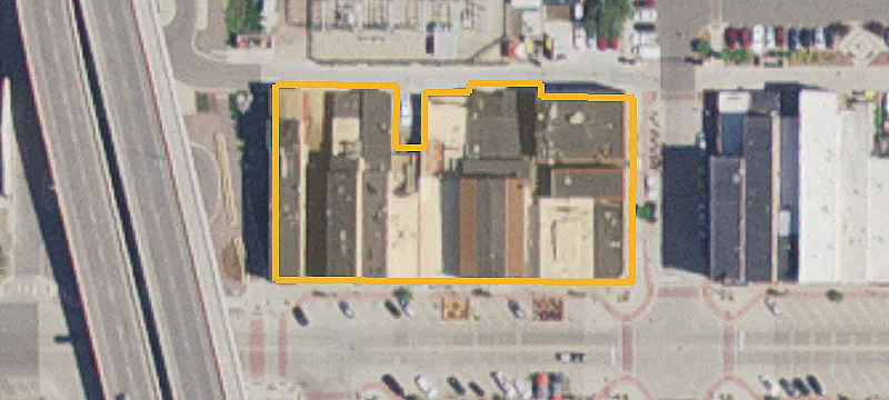 111 2nd E St