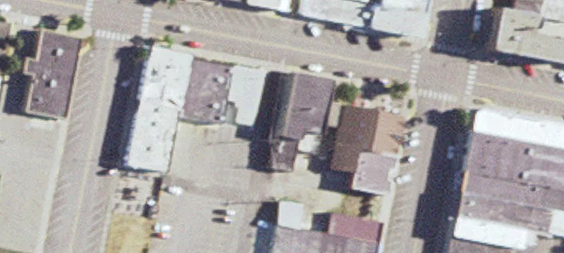 109 James St