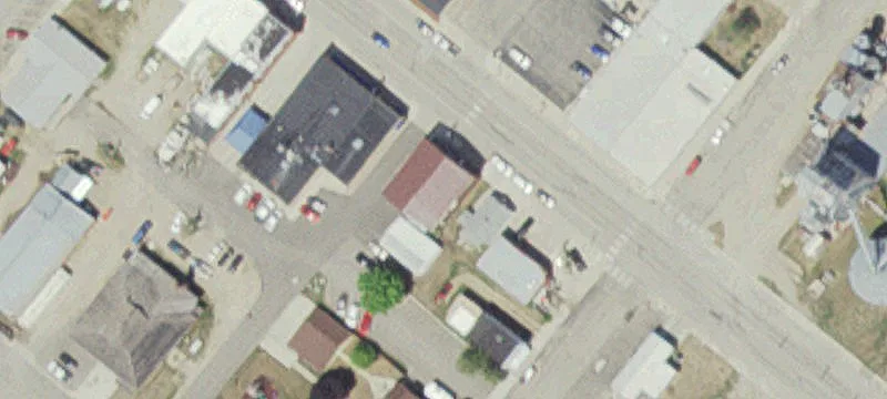 516 Douglas Ave