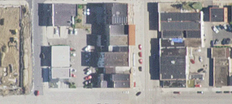352 Main St