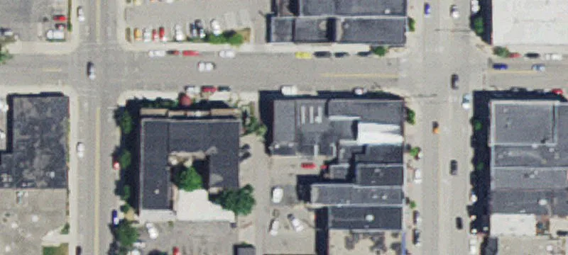 112 6th W Ave